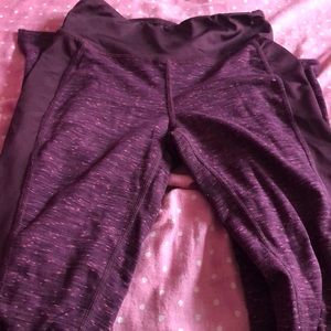 Women’s athletic leggings